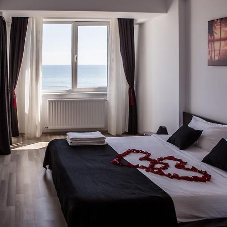 Oasis By The Sea - Summerland Apartment Mamaia Eksteriør bilde